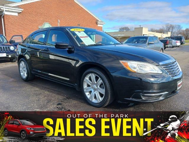 photo of 2012 Chrysler 200 Touring