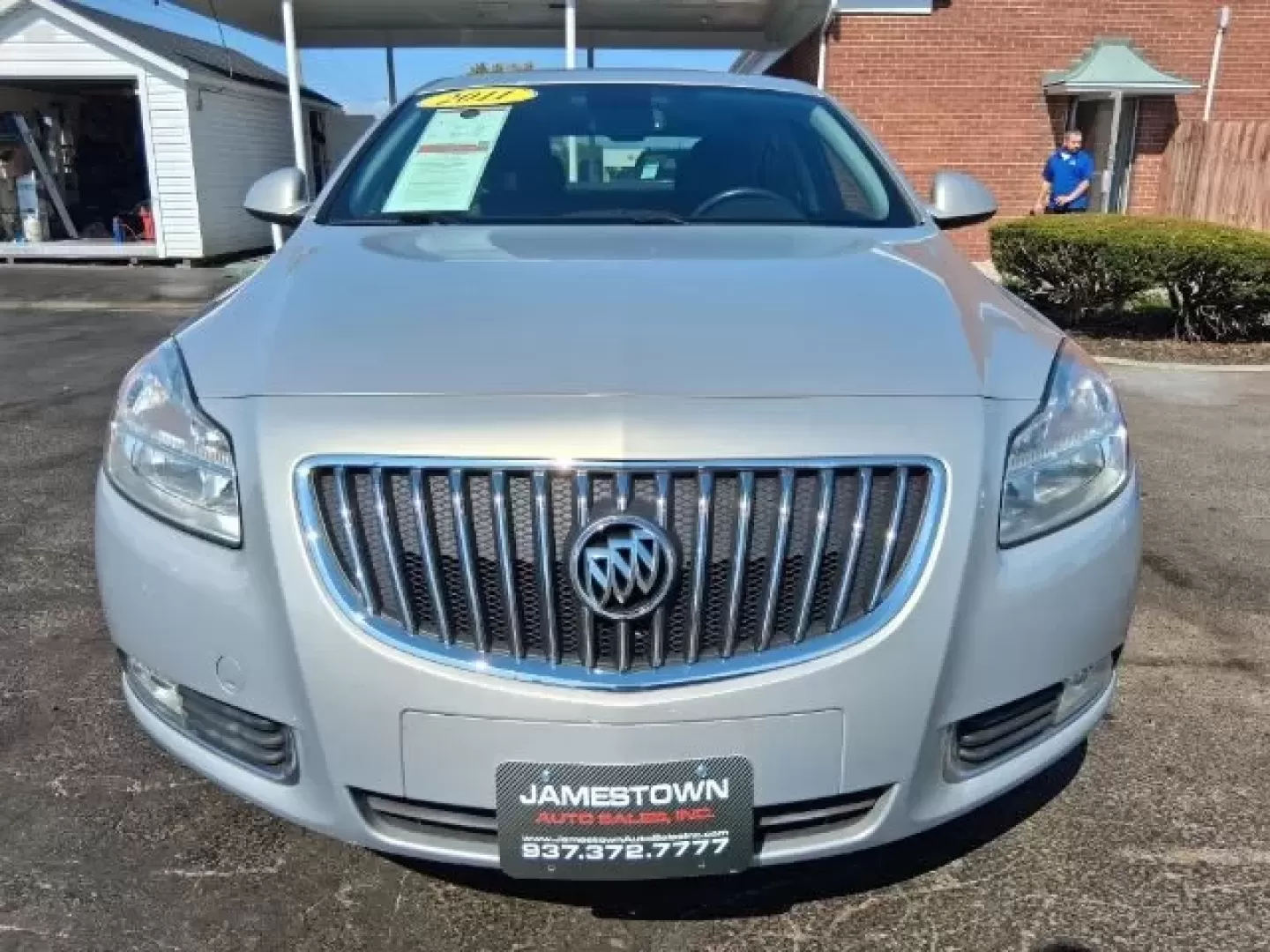 2011 Buick Regal CXL Russelsheim (W04GP5EC1B1) with an Ecotec 2.4L I-4 gasoline direct injection engine, located at 1865 W 2nd St., Xenia, OH, 45385, (937) 372-7777, 39.681259, -83.961945 - **Elevate Your Daily Drive with the 2011 Buick Regal - A Perfect Fit for Xenia Families and Commuters!**<br /> <br /> Experience the joy of driving with the 2011 Buick Regal, a sedan that combines style, comfort, and practicality, making it ideal for both daily commutes and weekend adventures. Wheth - Photo#4