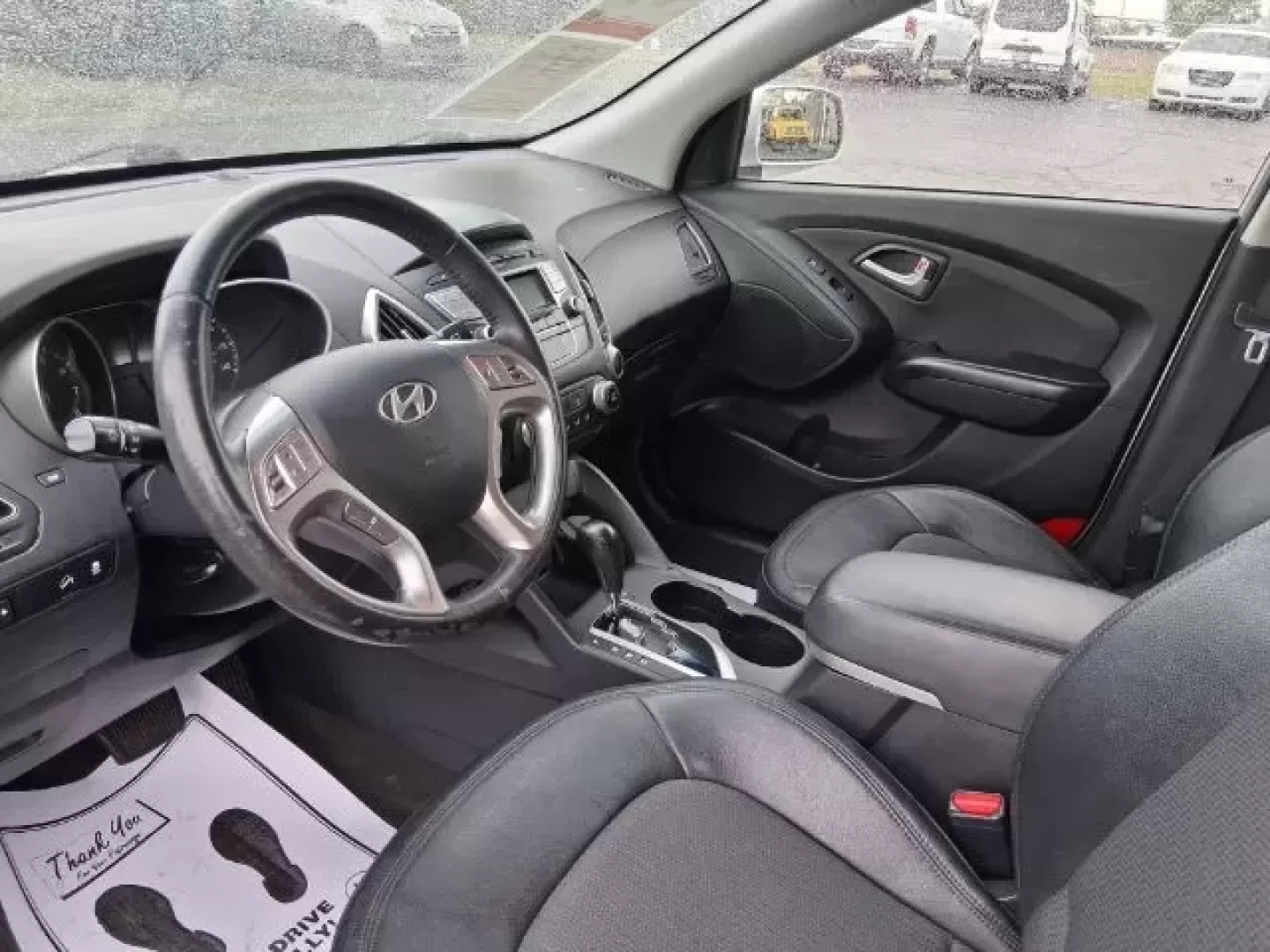 2012 Hyundai Tucson GLS (KM8JU3ACXCU) with an Theta II 2.4L I-4 DOHC engine, located at 1865 W 2nd St., Xenia, OH, 45385, (937) 372-7777, 39.681259, -83.961945 - Discover the adventure-ready 2012 Hyundai Tucson GLS, your perfect companion for weekend escapes and everyday commutes alike! This versatile SUV is designed for those who crave the freedom of exploration without sacrificing comfort or reliability. Whether you're heading out on a family road trip, na - Photo#6