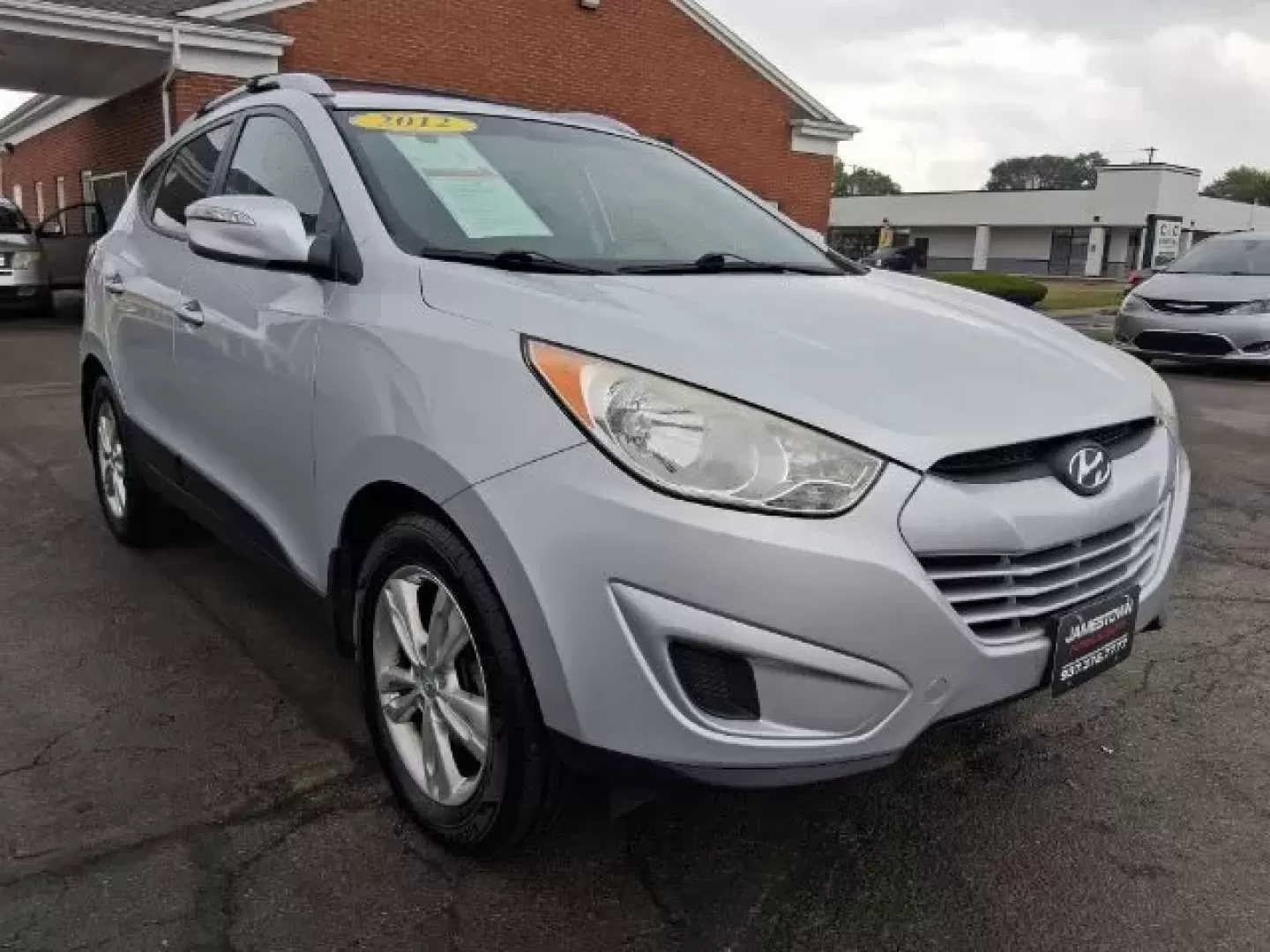 2012 Hyundai Tucson GLS (KM8JU3ACXCU) with an Theta II 2.4L I-4 DOHC engine, located at 1865 W 2nd St., Xenia, OH, 45385, (937) 372-7777, 39.681259, -83.961945 - Discover the adventure-ready 2012 Hyundai Tucson GLS, your perfect companion for weekend escapes and everyday commutes alike! This versatile SUV is designed for those who crave the freedom of exploration without sacrificing comfort or reliability. Whether you're heading out on a family road trip, na - Photo#0