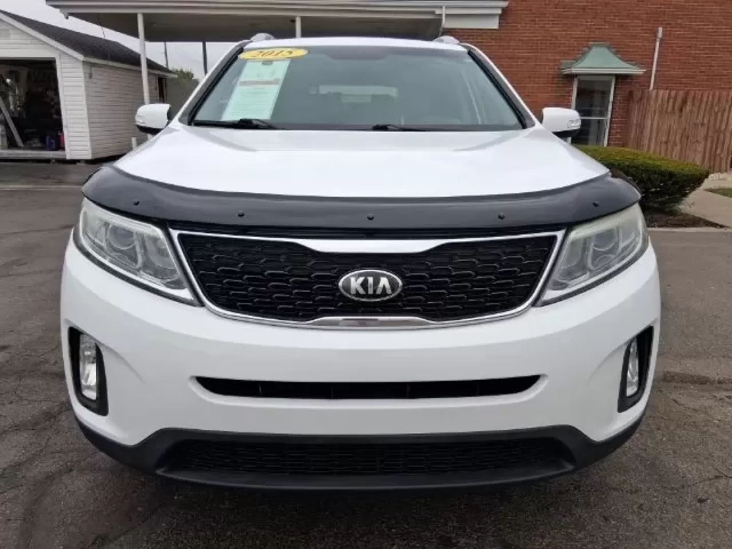 2015 Kia Sorento LX (5XYKT4A61FG) with an 2.4L I-4 gasoline direct injection engine, located at 1865 W 2nd St., Xenia, OH, 45385, (937) 372-7777, 39.681259, -83.961945 - **Discover Adventures with the 2015 Kia Sorento LX at Jamestown Auto Sales!**<br /> <br /> Are you ready to elevate your driving experience? Whether you're planning family getaways or navigating daily commutes, the 2015 Kia Sorento LX is perfectly designed to meet your lifestyle needs. This versatil - Photo#4