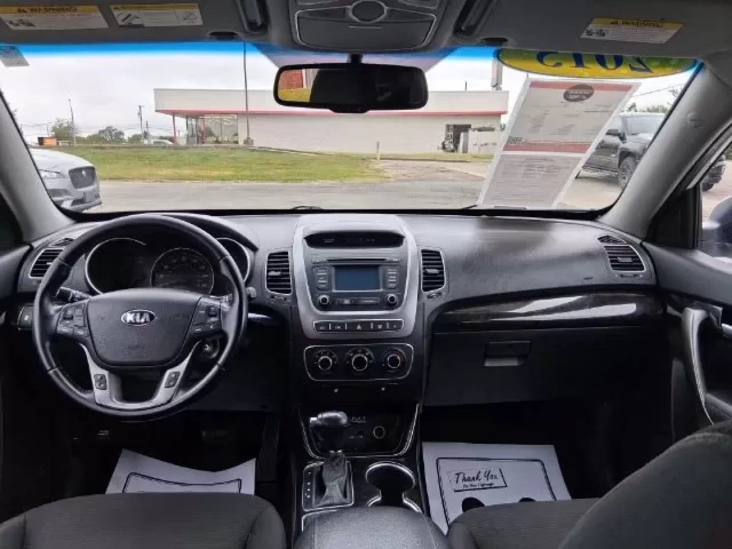 2015 Kia Sorento LX (5XYKT4A61FG) with an 2.4L I-4 gasoline direct injection engine, located at 1865 W 2nd St., Xenia, OH, 45385, (937) 372-7777, 39.681259, -83.961945 - **Discover Adventures with the 2015 Kia Sorento LX at Jamestown Auto Sales!**<br /> <br /> Are you ready to elevate your driving experience? Whether you're planning family getaways or navigating daily commutes, the 2015 Kia Sorento LX is perfectly designed to meet your lifestyle needs. This versatil - Photo#7