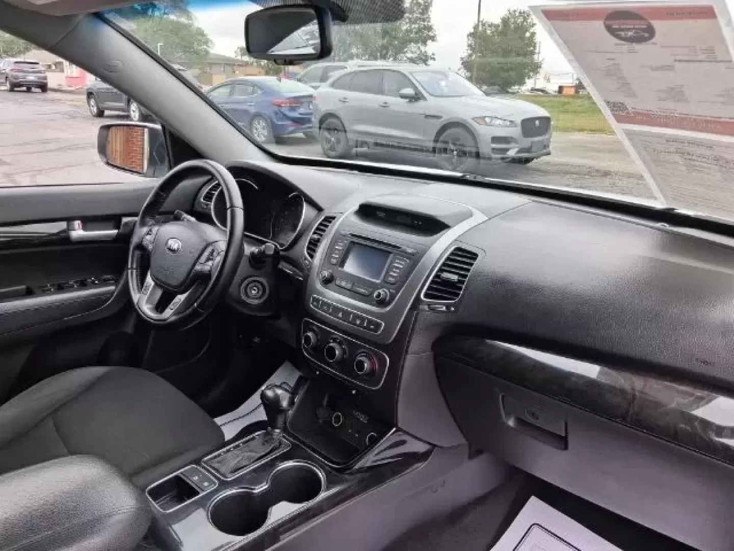 2015 Kia Sorento LX (5XYKT4A61FG) with an 2.4L I-4 gasoline direct injection engine, located at 1865 W 2nd St., Xenia, OH, 45385, (937) 372-7777, 39.681259, -83.961945 - **Discover Adventures with the 2015 Kia Sorento LX at Jamestown Auto Sales!**<br /> <br /> Are you ready to elevate your driving experience? Whether you're planning family getaways or navigating daily commutes, the 2015 Kia Sorento LX is perfectly designed to meet your lifestyle needs. This versatil - Photo#8