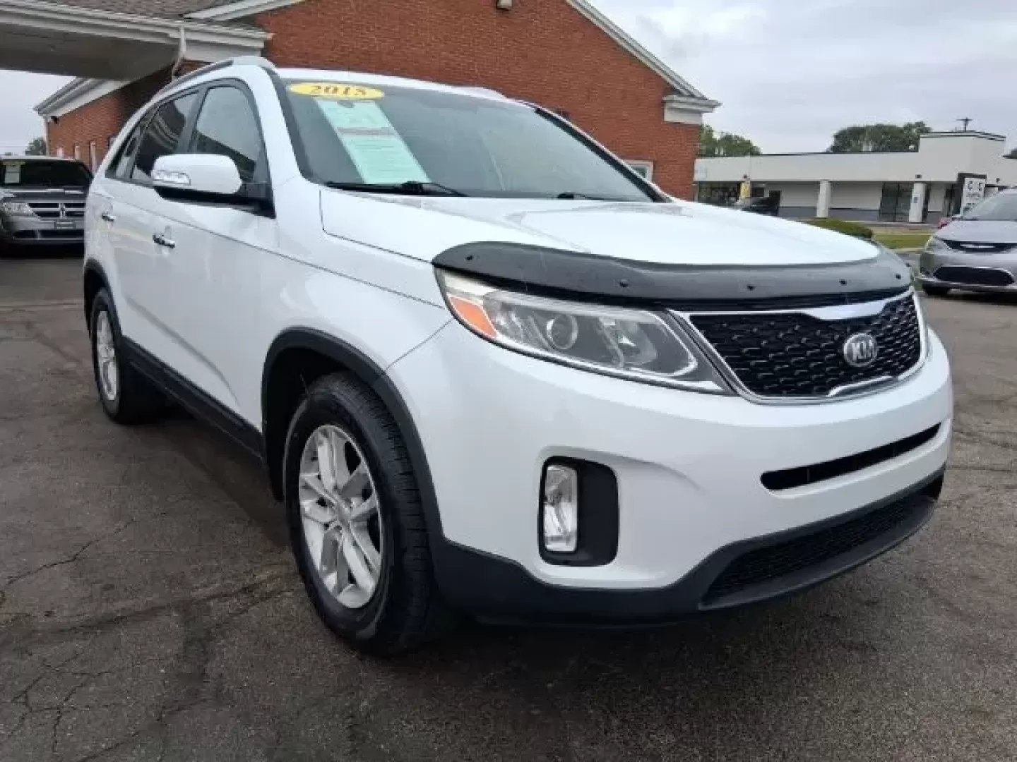 2015 Kia Sorento LX (5XYKT4A61FG) with an 2.4L I-4 gasoline direct injection engine, located at 1865 W 2nd St., Xenia, OH, 45385, (937) 372-7777, 39.681259, -83.961945 - **Discover Adventures with the 2015 Kia Sorento LX at Jamestown Auto Sales!**<br /> <br /> Are you ready to elevate your driving experience? Whether you're planning family getaways or navigating daily commutes, the 2015 Kia Sorento LX is perfectly designed to meet your lifestyle needs. This versatil - Photo#1