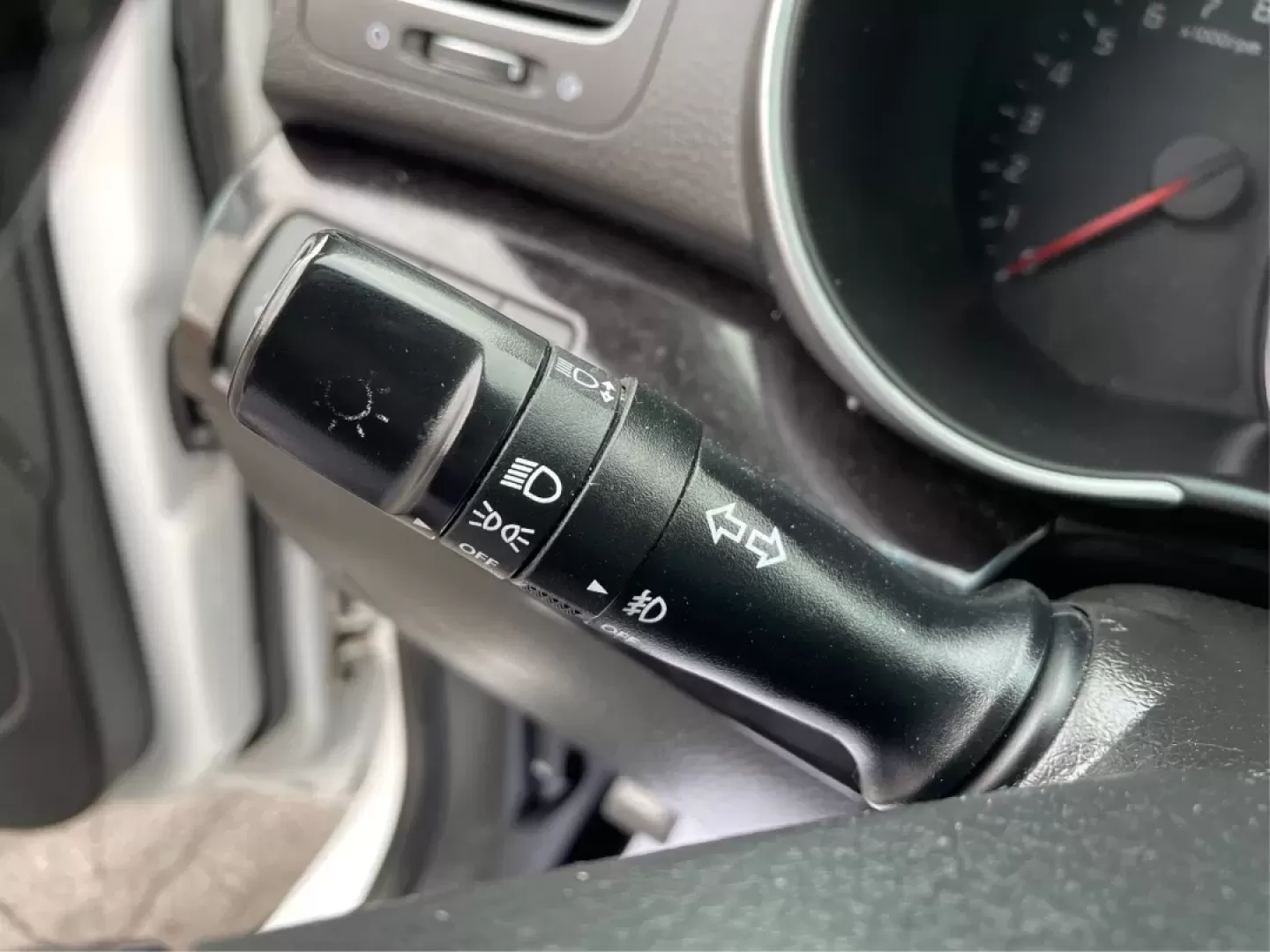 2015 Kia Sorento LX (5XYKT4A61FG) with an 2.4L I-4 gasoline direct injection engine, located at 1865 W 2nd St., Xenia, OH, 45385, (937) 372-7777, 39.681259, -83.961945 - **Discover Adventures with the 2015 Kia Sorento LX at Jamestown Auto Sales!**<br /> <br /> Are you ready to elevate your driving experience? Whether you're planning family getaways or navigating daily commutes, the 2015 Kia Sorento LX is perfectly designed to meet your lifestyle needs. This versatil - Photo#30