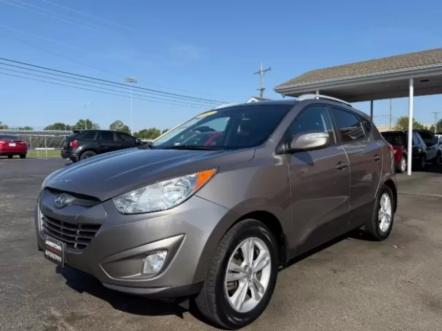 2013 Hyundai Tucson GLS (KM8JU3AC1DU) with an Theta II 2.4L I-4 DOHC engine, located at 1865 W 2nd St., Xenia, OH, 45385, (937) 372-7777, 39.681259, -83.961945 - Discover the perfect blend of reliability and comfort with this 2013 Hyundai Tucson GLS, now available at Jamestown Auto Sales! If you're searching for a versatile SUV that seamlessly adapts to your lifestyle-whether it's tackling the daily commute, embarking on weekend adventures, or catering to th - Photo#1