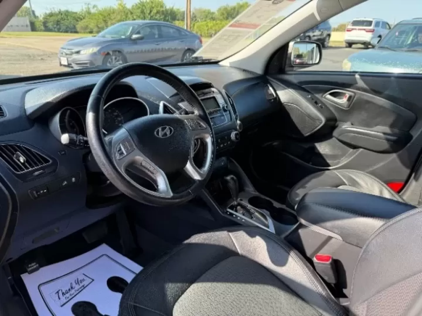 2013 Hyundai Tucson GLS (KM8JU3AC1DU) with an Theta II 2.4L I-4 DOHC engine, located at 1865 W 2nd St., Xenia, OH, 45385, (937) 372-7777, 39.681259, -83.961945 - Discover the perfect blend of reliability and comfort with this 2013 Hyundai Tucson GLS, now available at Jamestown Auto Sales! If you're searching for a versatile SUV that seamlessly adapts to your lifestyle-whether it's tackling the daily commute, embarking on weekend adventures, or catering to th - Photo#6