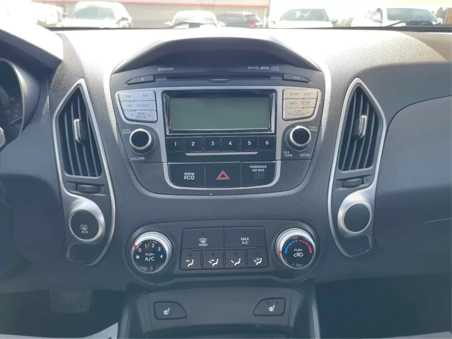 2013 Hyundai Tucson GLS (KM8JU3AC1DU) with an Theta II 2.4L I-4 DOHC engine, located at 1865 W 2nd St., Xenia, OH, 45385, (937) 372-7777, 39.681259, -83.961945 - Discover the perfect blend of reliability and comfort with this 2013 Hyundai Tucson GLS, now available at Jamestown Auto Sales! If you're searching for a versatile SUV that seamlessly adapts to your lifestyle-whether it's tackling the daily commute, embarking on weekend adventures, or catering to th - Photo#26