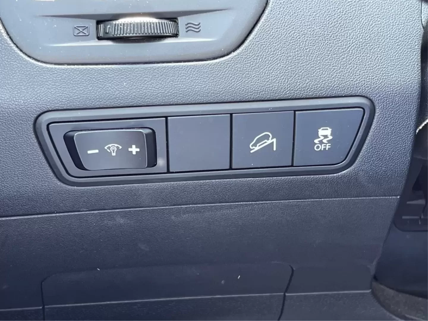 2013 Hyundai Tucson GLS (KM8JU3AC1DU) with an Theta II 2.4L I-4 DOHC engine, located at 1865 W 2nd St., Xenia, OH, 45385, (937) 372-7777, 39.681259, -83.961945 - Discover the perfect blend of reliability and comfort with this 2013 Hyundai Tucson GLS, now available at Jamestown Auto Sales! If you're searching for a versatile SUV that seamlessly adapts to your lifestyle-whether it's tackling the daily commute, embarking on weekend adventures, or catering to th - Photo#30