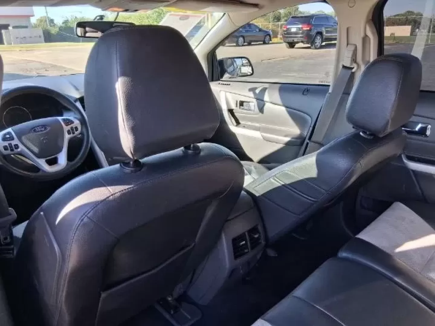 2014 Ford Edge SEL (2FMDK4JC8EB) with an 3.5L V-6 DOHC engine, located at 1865 W 2nd St., Xenia, OH, 45385, (937) 372-7777, 39.681259, -83.961945 - **Unlock Your Next Adventure with the 2014 Ford Edge SEL at Jamestown Auto Sales!**<br /> <br /> Are you searching for the perfect vehicle that seamlessly combines comfort, style, and capability? Look no further than this stunning 2014 Ford Edge SEL, a versatile SUV ideal for growing families, outdo - Photo#9