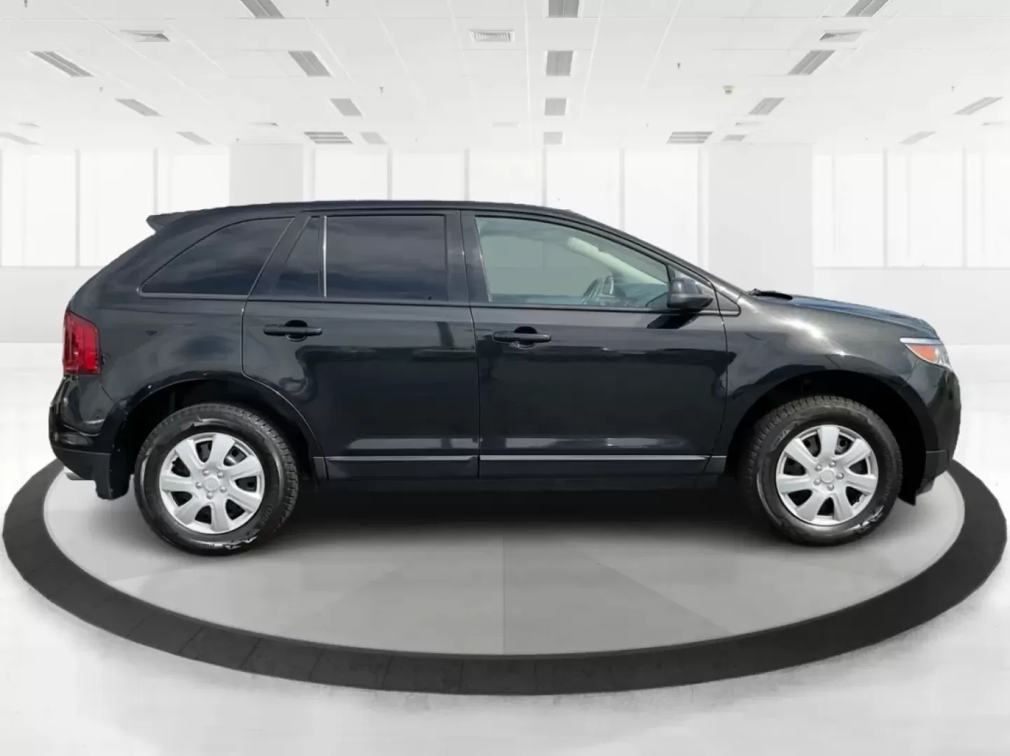 2014 Ford Edge SEL (2FMDK4JC8EB) with an 3.5L V-6 DOHC engine, located at 1865 W 2nd St., Xenia, OH, 45385, (937) 372-7777, 39.681259, -83.961945 - **Unlock Your Next Adventure with the 2014 Ford Edge SEL at Jamestown Auto Sales!**<br /> <br /> Are you searching for the perfect vehicle that seamlessly combines comfort, style, and capability? Look no further than this stunning 2014 Ford Edge SEL, a versatile SUV ideal for growing families, outdo - Photo#14