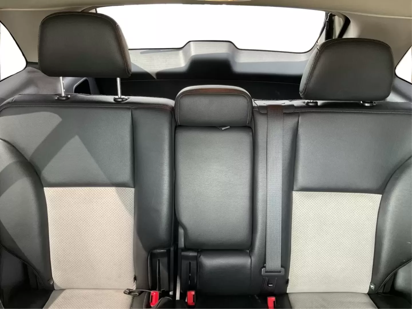 2014 Ford Edge SEL (2FMDK4JC8EB) with an 3.5L V-6 DOHC engine, located at 1865 W 2nd St., Xenia, OH, 45385, (937) 372-7777, 39.681259, -83.961945 - **Unlock Your Next Adventure with the 2014 Ford Edge SEL at Jamestown Auto Sales!**<br /> <br /> Are you searching for the perfect vehicle that seamlessly combines comfort, style, and capability? Look no further than this stunning 2014 Ford Edge SEL, a versatile SUV ideal for growing families, outdo - Photo#27