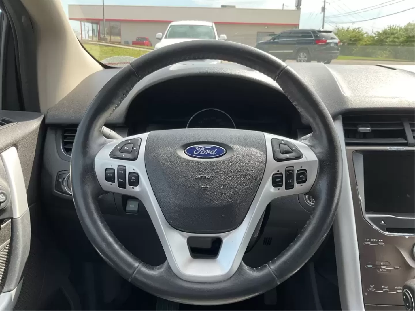 2014 Ford Edge SEL (2FMDK4JC8EB) with an 3.5L V-6 DOHC engine, located at 1865 W 2nd St., Xenia, OH, 45385, (937) 372-7777, 39.681259, -83.961945 - **Unlock Your Next Adventure with the 2014 Ford Edge SEL at Jamestown Auto Sales!**<br /> <br /> Are you searching for the perfect vehicle that seamlessly combines comfort, style, and capability? Look no further than this stunning 2014 Ford Edge SEL, a versatile SUV ideal for growing families, outdo - Photo#29