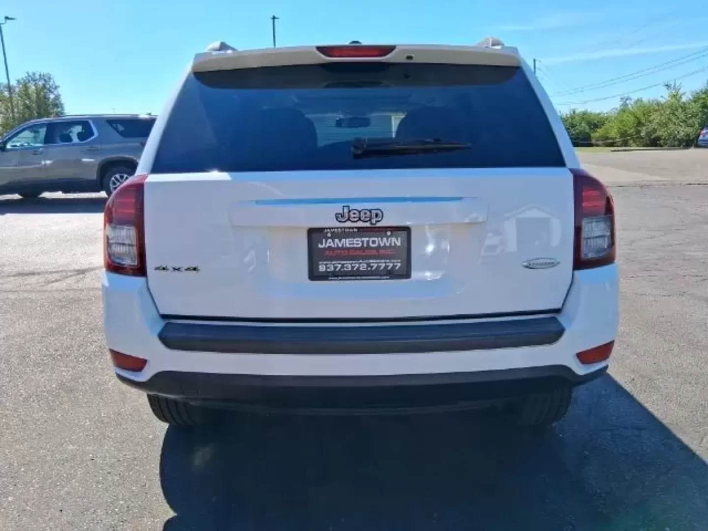 2014 Jeep Compass Latitude (1C4NJDEB0ED) with an 2.4L I-4 DOHC engine, located at 1865 W 2nd St., Xenia, OH, 45385, (937) 372-7777, 39.681259, -83.961945 - Discover your next adventure with the 2014 Jeep Compass Latitude, available now at Jamestown Auto Sales in Xenia, OH! This versatile SUV is not just a vehicle; it's an invitation to explore the open roads and embrace the lifestyle of your dreams. Whether you're a growing family looking for space, a - Photo#5
