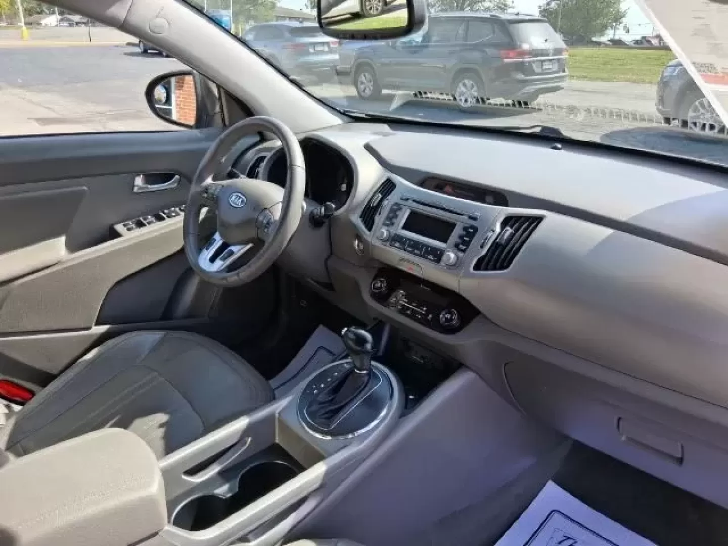 2011 Kia Sportage EX (KNDPC3A24B7) with an 2.4L I-4 DOHC engine, located at 1865 W 2nd St., Xenia, OH, 45385, (937) 372-7777, 39.681259, -83.961945 - If you're seeking an adventurous yet practical vehicle that perfectly balances family needs with weekend escapades, the 2011 Kia Sportage EX is your ideal companion. With its spacious interior and robust capabilities, this crossover is designed for both city driving in Xenia, OH, and outdoor adventu - Photo#8