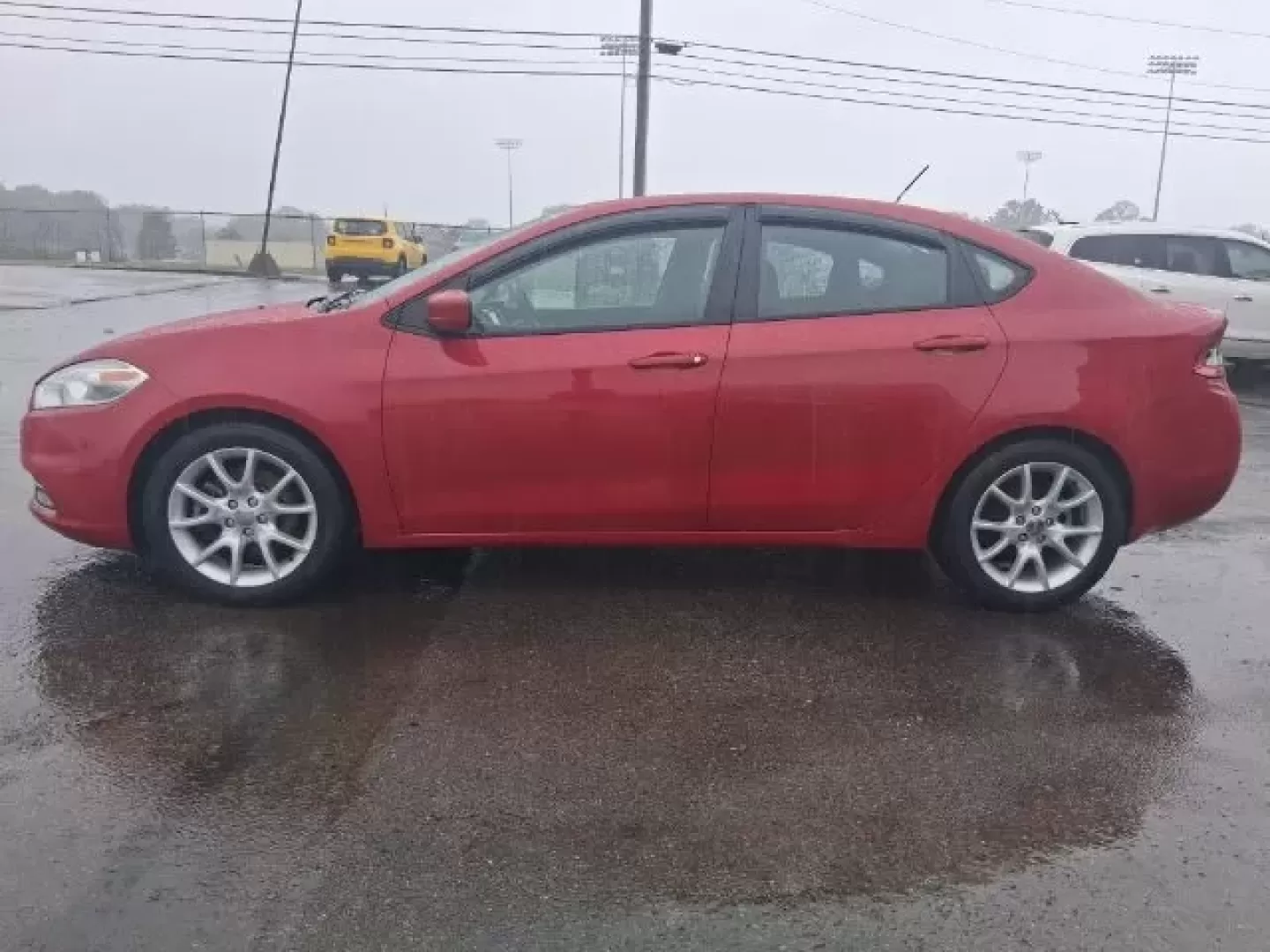 2013 Dodge Dart SXT (1C3CDFBAXDD) with an 2.0L L4 DOHC 16V TURBO engine, located at 1865 W 2nd St., Xenia, OH, 45385, (937) 372-7777, 39.681259, -83.961945 - **Unleash Your Adventure with the 2013 Dodge Dart SXT Perfect for the Everyday Journey!**<br /> <br /> Are you looking for a reliable vehicle that fits seamlessly into your busy lifestyle? Whether you're commuting to work, running errands around Xenia, or planning a road trip with friends, the 2013 - Photo#2