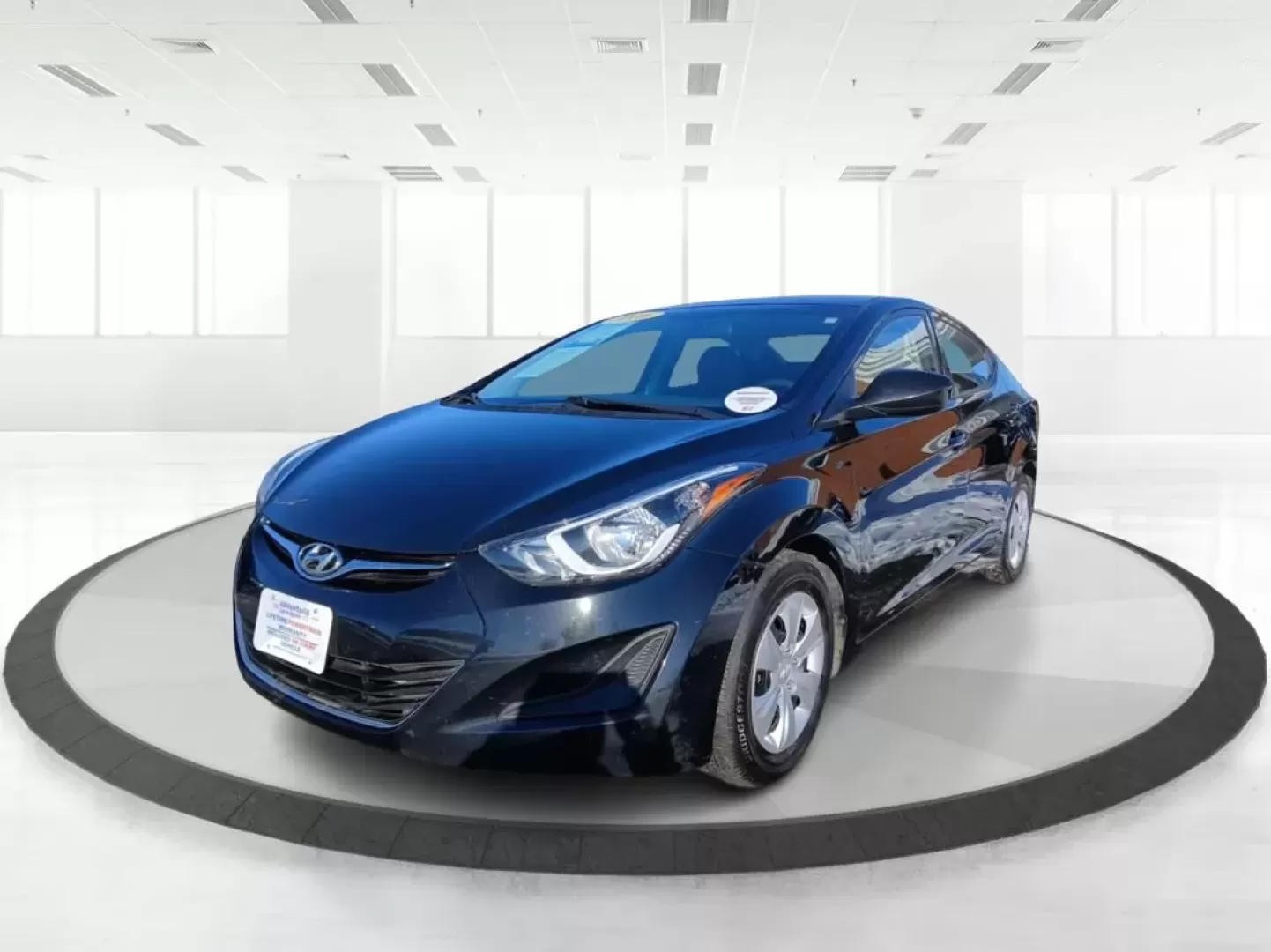 2016 Hyundai Elantra SE 6AT (5NPDH4AE2GH) with an 1.8L L4 DOHC 16V engine, 6-Speed Automatic transmission, located at 1865 W 2nd St., Xenia, OH, 45385, (937) 372-7777, 39.681259, -83.961945 - Looking for a reliable sedan that fits your budget while ensuring comfort and safety for both your daily commute and weekend adventures? Look no further than this remarkable 2016 Hyundai Elantra SE, available now at Jamestown Auto Sales in Xenia, OH. With its sleek black exterior and efficient desig - Photo#8