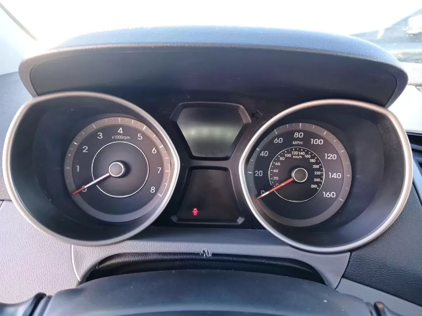 2016 Hyundai Elantra SE 6AT (5NPDH4AE2GH) with an 1.8L L4 DOHC 16V engine, 6-Speed Automatic transmission, located at 1865 W 2nd St., Xenia, OH, 45385, (937) 372-7777, 39.681259, -83.961945 - Looking for a reliable sedan that fits your budget while ensuring comfort and safety for both your daily commute and weekend adventures? Look no further than this remarkable 2016 Hyundai Elantra SE, available now at Jamestown Auto Sales in Xenia, OH. With its sleek black exterior and efficient desig - Photo#15