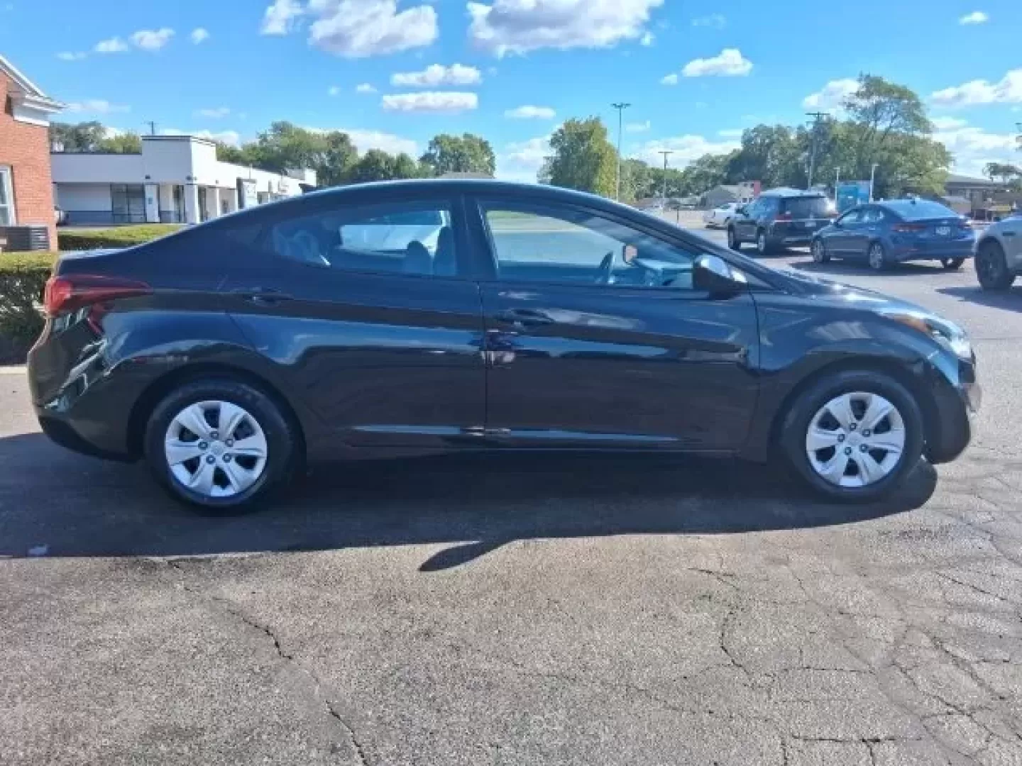 2016 Hyundai Elantra SE 6AT (5NPDH4AE2GH) with an 1.8L L4 DOHC 16V engine, 6-Speed Automatic transmission, located at 1865 W 2nd St., Xenia, OH, 45385, (937) 372-7777, 39.681259, -83.961945 - Looking for a reliable sedan that fits your budget while ensuring comfort and safety for both your daily commute and weekend adventures? Look no further than this remarkable 2016 Hyundai Elantra SE, available now at Jamestown Auto Sales in Xenia, OH. With its sleek black exterior and efficient desig - Photo#24