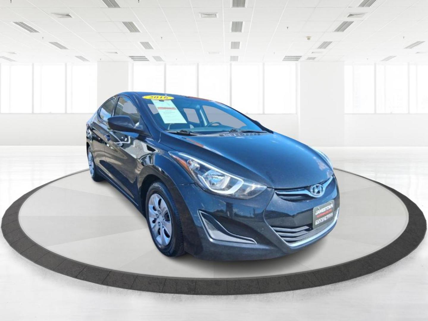2016 Black Hyundai Elantra SE 6AT (5NPDH4AE2GH) with an 1.8L L4 DOHC 16V engine, 6-Speed Automatic transmission, located at 1865 W 2nd St., Xenia, OH, 45385, (937) 372-7777, 39.681259, -83.961945 - Photo#0