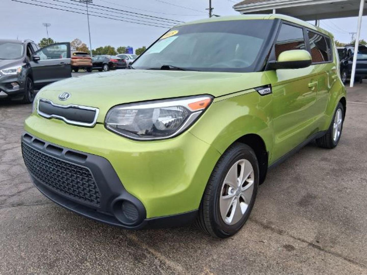 2015 Alien II Kia Soul Base (KNDJN2A23F7) with an 1.6L L4 DOHC 16V engine, located at 1865 W 2nd St., Xenia, OH, 45385, (937) 372-7777, 39.681259, -83.961945 - Photo#1