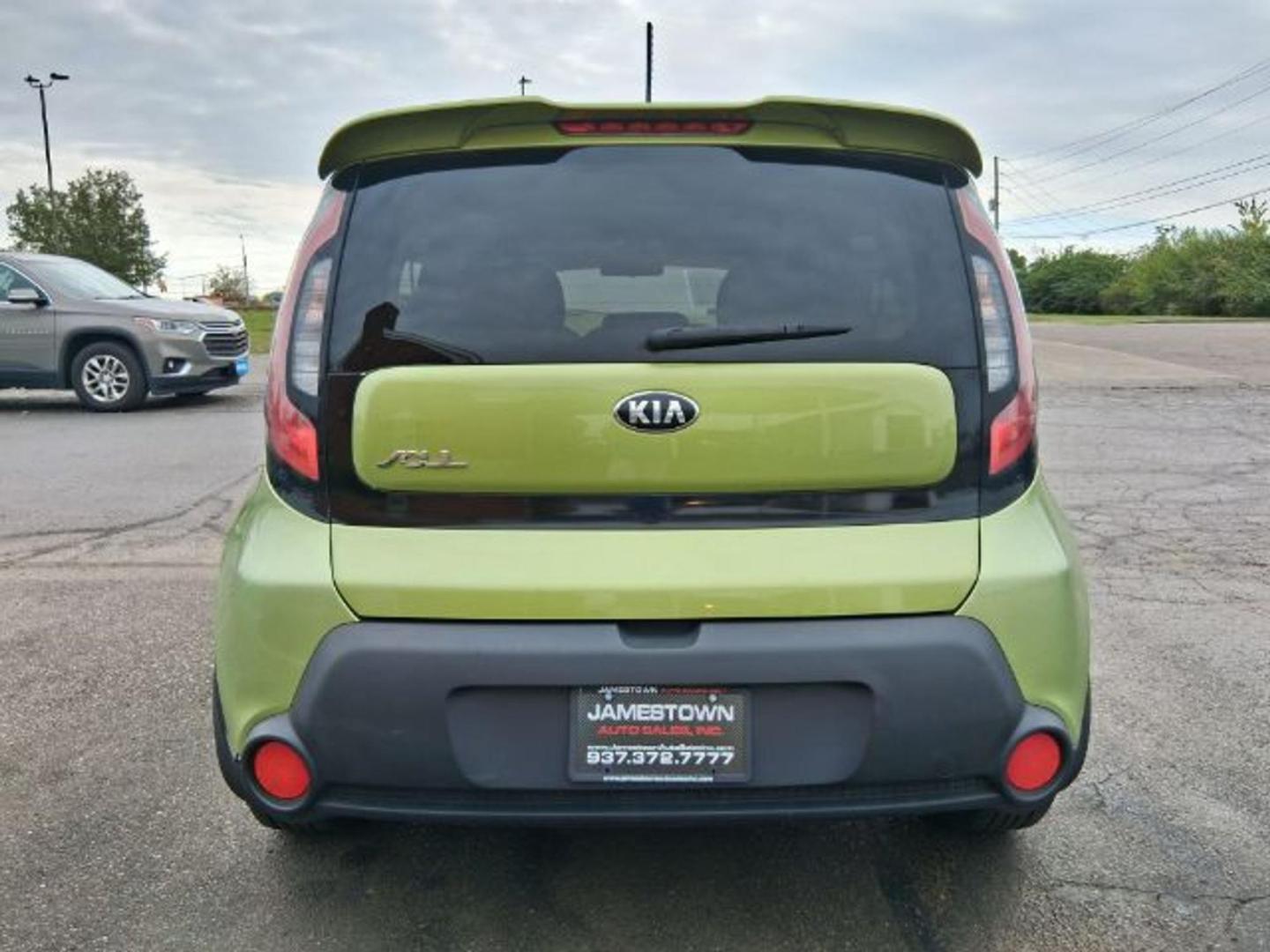 2015 Alien II Kia Soul Base (KNDJN2A23F7) with an 1.6L L4 DOHC 16V engine, located at 1865 W 2nd St., Xenia, OH, 45385, (937) 372-7777, 39.681259, -83.961945 - Photo#5