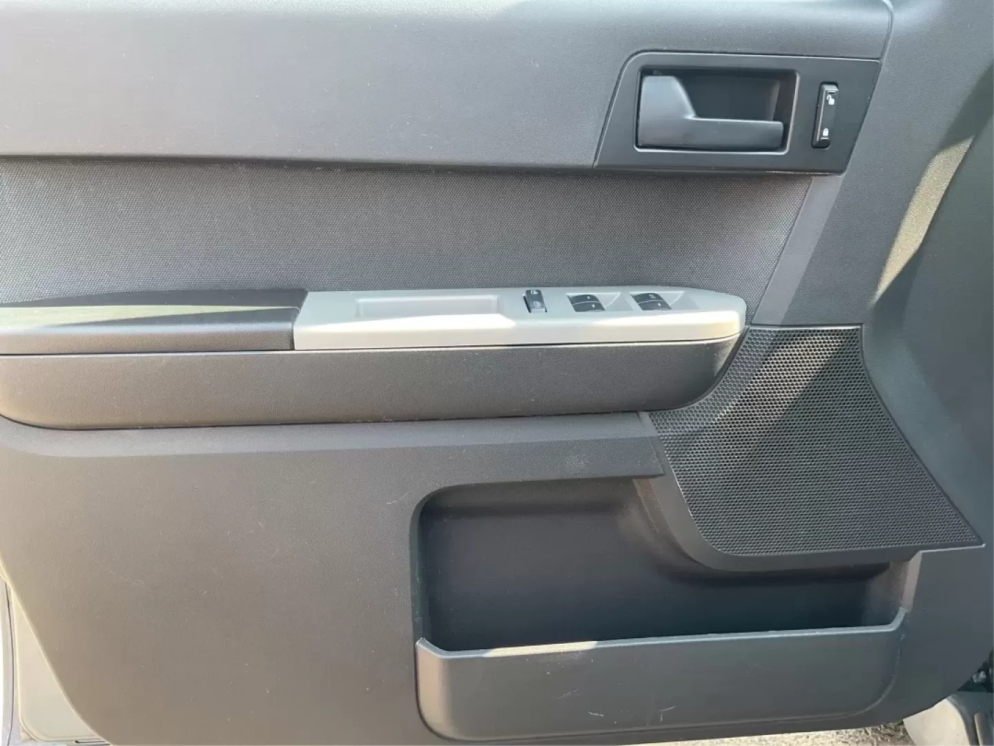 2012 Ford Escape XLT (1FMCU0DG7CK) with an Other engine, located at 1865 W 2nd St., Xenia, OH, 45385, (937) 372-7777, 39.681259, -83.961945 - **Explore the Open Road with Confidence: 2012 Ford Escape XLT at Jamestown Auto Sales!**<br /> <br /> If you're searching for an SUV that can handle your busy lifestyle, look no further than this stunning 2012 Ford Escape XLT. Perfect for growing families or those weekend adventures, this versatile - Photo#18