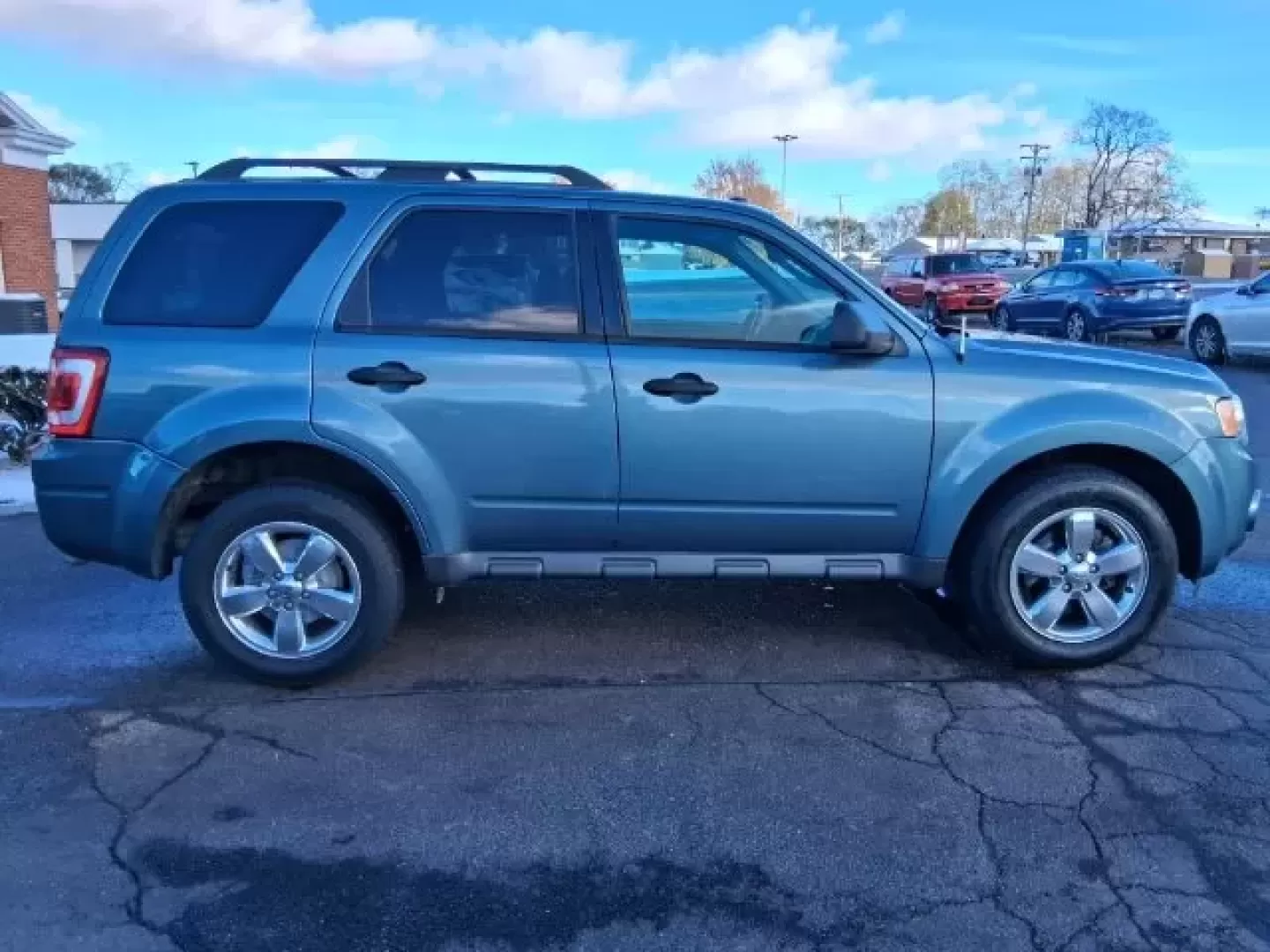 2012 Ford Escape XLT (1FMCU0DG7CK) with an Other engine, located at 1865 W 2nd St., Xenia, OH, 45385, (937) 372-7777, 39.681259, -83.961945 - **Explore the Open Road with Confidence: 2012 Ford Escape XLT at Jamestown Auto Sales!**<br /> <br /> If you're searching for an SUV that can handle your busy lifestyle, look no further than this stunning 2012 Ford Escape XLT. Perfect for growing families or those weekend adventures, this versatile - Photo#24