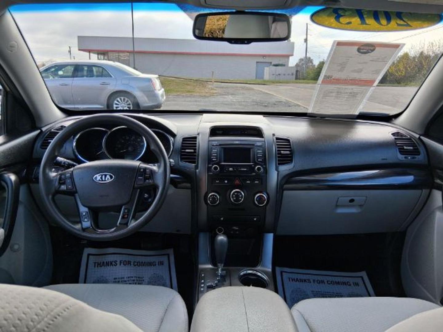 2013 Titanium Silver Kia Sorento LX (5XYKT3A69DG) with an 2.4L I-4 gasoline direct injection engine, located at 1865 W 2nd St., Xenia, OH, 45385, (937) 372-7777, 39.681259, -83.961945 - Photo#7