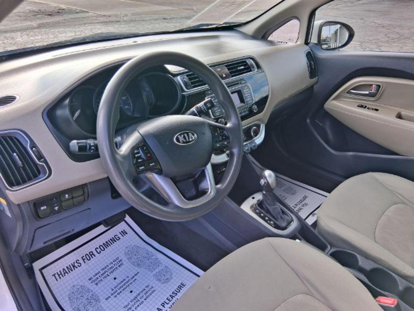 2017 Clear White Kia Rio LX 6A (KNADM4A33H6) with an 1.6L L4 DOHC 16V engine, 6-Speed Automatic transmission, located at 1865 W 2nd St., Xenia, OH, 45385, (937) 372-7777, 39.681259, -83.961945 - Photo#6