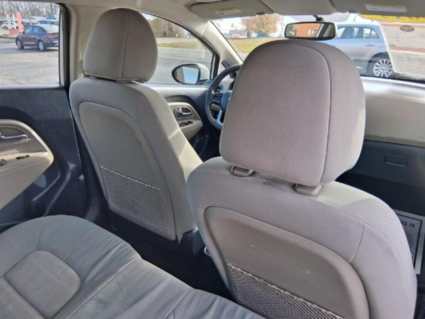 2017 Clear White Kia Rio LX 6A (KNADM4A33H6) with an 1.6L L4 DOHC 16V engine, 6-Speed Automatic transmission, located at 1865 W 2nd St., Xenia, OH, 45385, (937) 372-7777, 39.681259, -83.961945 - Photo#10