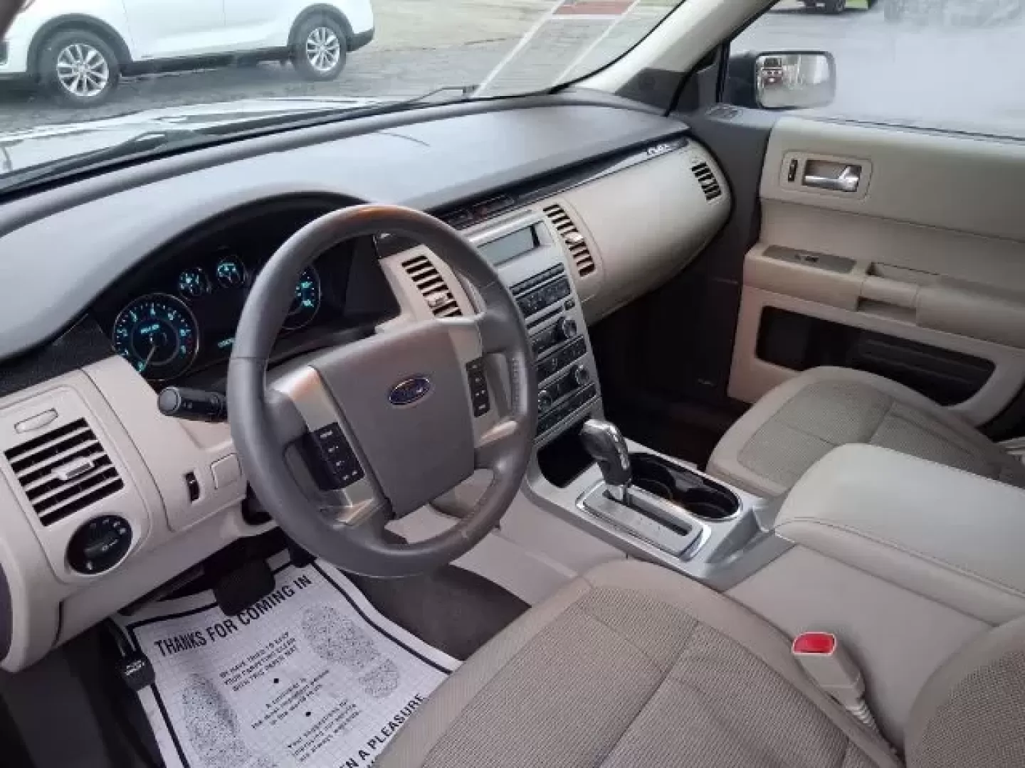 2011 Ford Flex SE (2FMGK5BC6BB) with an Duratec 3.5L V-6 DOHC engine, located at 1865 W 2nd St., Xenia, OH, 45385, (937) 372-7777, 39.681259, -83.961945 - **Discover Your Next Adventure with the 2011 Ford Flex SE at Jamestown Auto Sales!**<br /> <br /> Are you ready to elevate your family road trips and weekend getaways? Look no further than the stunning 2011 Ford Flex SE, a versatile crossover that blends comfort, style, and ample space for all your - Photo#6