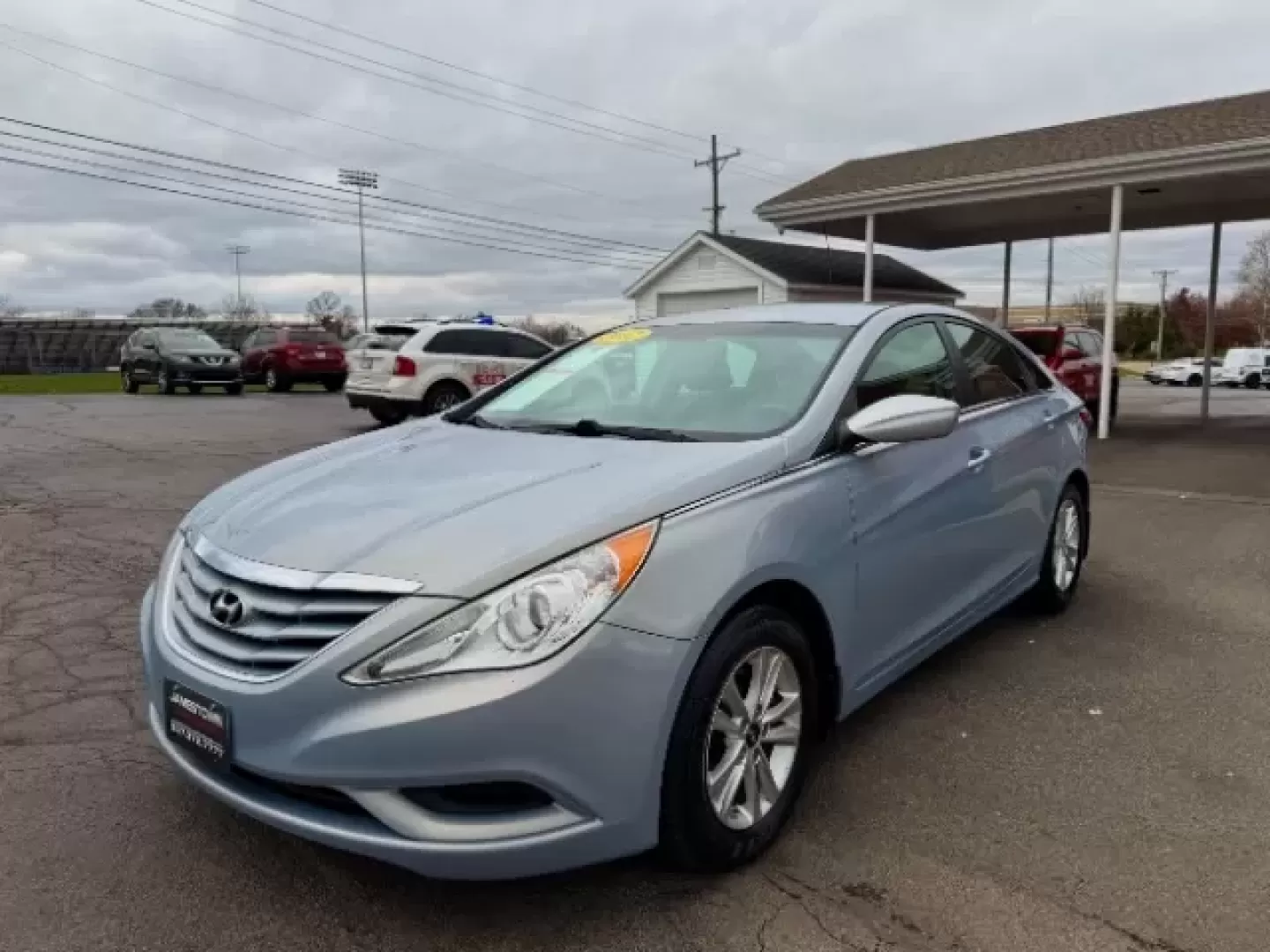 2012 Hyundai Sonata GLS (5NPEB4AC4CH) with an 2.4L I-4 gasoline direct injection engine, located at 1865 W 2nd St., Xenia, OH, 45385, (937) 372-7777, 39.681259, -83.961945 - **Hit the Open Road with Confidence in This 2012 Hyundai Sonata GLS! Perfect for Families and Commuters Alike!**<br /> <br /> Are you searching for a reliable sedan that doesn't sacrifice style or comfort? Look no further! At Jamestown Auto Sales, located at 1865 W 2nd St., Xenia, OH 45385, we proud - Photo#1