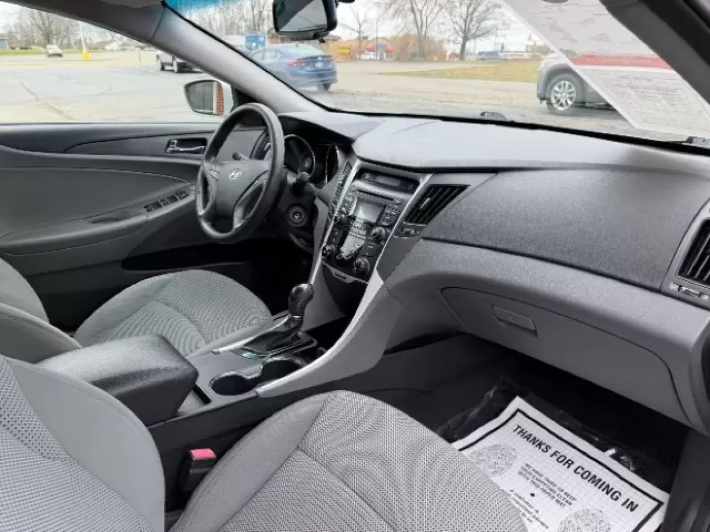 2012 Hyundai Sonata GLS (5NPEB4AC4CH) with an 2.4L I-4 gasoline direct injection engine, located at 1865 W 2nd St., Xenia, OH, 45385, (937) 372-7777, 39.681259, -83.961945 - **Hit the Open Road with Confidence in This 2012 Hyundai Sonata GLS! Perfect for Families and Commuters Alike!**<br /> <br /> Are you searching for a reliable sedan that doesn't sacrifice style or comfort? Look no further! At Jamestown Auto Sales, located at 1865 W 2nd St., Xenia, OH 45385, we proud - Photo#7