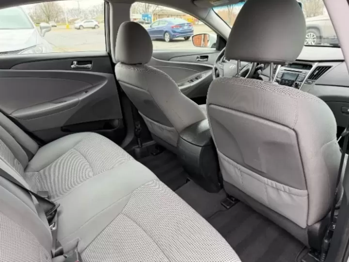 2012 Hyundai Sonata GLS (5NPEB4AC4CH) with an 2.4L I-4 gasoline direct injection engine, located at 1865 W 2nd St., Xenia, OH, 45385, (937) 372-7777, 39.681259, -83.961945 - **Hit the Open Road with Confidence in This 2012 Hyundai Sonata GLS! Perfect for Families and Commuters Alike!**<br /> <br /> Are you searching for a reliable sedan that doesn't sacrifice style or comfort? Look no further! At Jamestown Auto Sales, located at 1865 W 2nd St., Xenia, OH 45385, we proud - Photo#10