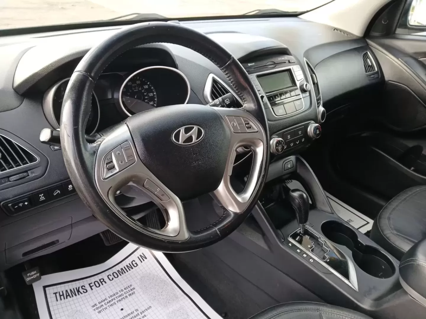 2013 Hyundai Tucson GLS AWD (KM8JUCAC3DU) with an 2.4L L4 DOHC 16V engine, 6-Speed Automatic transmission, located at 1865 W 2nd St., Xenia, OH, 45385, (937) 372-7777, 39.681259, -83.961945 - **Discover the 2013 Hyundai Tucson GLS AWD Your Perfect Adventure Companion!**<br /> <br /> Are you ready to elevate your lifestyle with a reliable and stylish SUV that fits your active family, long commutes, or weekend adventures? Look no further than the 2013 Hyundai Tucson GLS AWD, available now - Photo#9