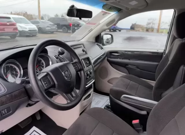 2012 Dodge Grand Caravan SE/AVP (2C4RDGBG5CR) with an 3.6L V-6 DOHC engine, located at 1865 W 2nd St., Xenia, OH, 45385, (937) 372-7777, 39.681259, -83.961945 - Are you in the market for a spacious and versatile vehicle that fits your busy lifestyle? Look no further than this 2012 Dodge Grand Caravan SE/AVP, available now at Jamestown Auto Sales, your trusted Buy Here Pay Here dealership located at 1865 W 2nd St., Xenia, OH 45385. This passenger van is the - Photo#6