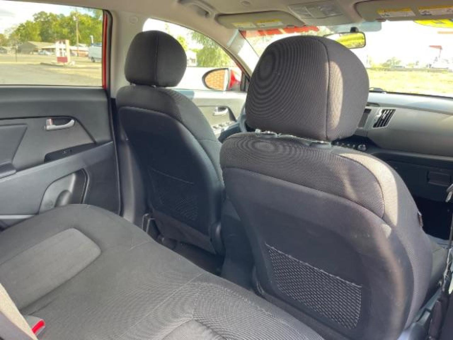 2012 Kia Sportage LX FWD (KNDPB3A24C7) with an 2.4L V6 DOHC 24V engine, 6-Speed Automatic transmission, located at 1865 W 2nd St., Xenia, OH, 45385, (937) 372-7777, 39.681259, -83.961945 - 2012 Kia Sportage LX FWD - Photo#11