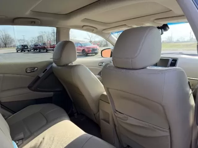 2011 Nissan Murano SL AWD (JN8AZ1MW9BW) with an 3.5L V6 DOHC 24V engine, Continuously Variable Transmission transmission, located at 1865 W 2nd St., Xenia, OH, 45385, (937) 372-7777, 39.681259, -83.961945 - **Experience the Perfect Balance of Style and Functionality with the 2011 Nissan Murano SL AWD at Jamestown Auto Sales!**<br /> <br /> Are you in the market for a versatile SUV that's as perfect for weekend adventures as it is for daily commutes? Look no further! The 2011 Nissan Murano SL AWD is des - Photo#10