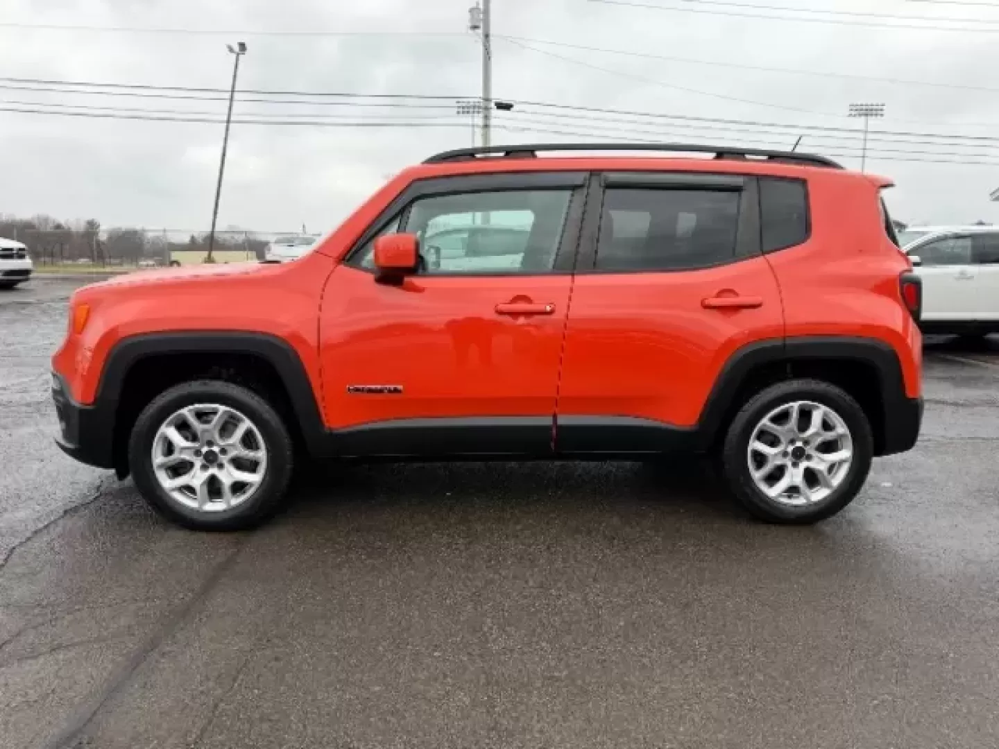 2015 Omaha Orange Jeep Renegade Latitude (ZACCJBBT0FP) , located at 1865 W 2nd St., Xenia, OH, 45385, (937) 372-7777, 39.681259, -83.961945 - Photo#15