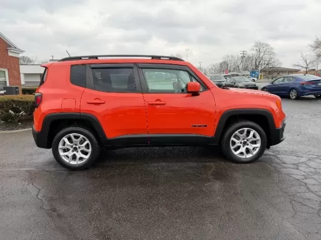 2015 Jeep Renegade Latitude (ZACCJBBT0FP) with an Other engine, located at 1865 W 2nd St., Xenia, OH, 45385, (937) 372-7777, 39.681259, -83.961945 - **Embrace Adventure with the 2015 Jeep Renegade Latitude Your Perfect Companion for Every Journey!**<br /> <br /> Are you ready to elevate your adventures while ensuring your family's safety and comfort? Look no further than the 2015 Jeep Renegade Latitude, available now at Jamestown Auto Sales in - Photo#3