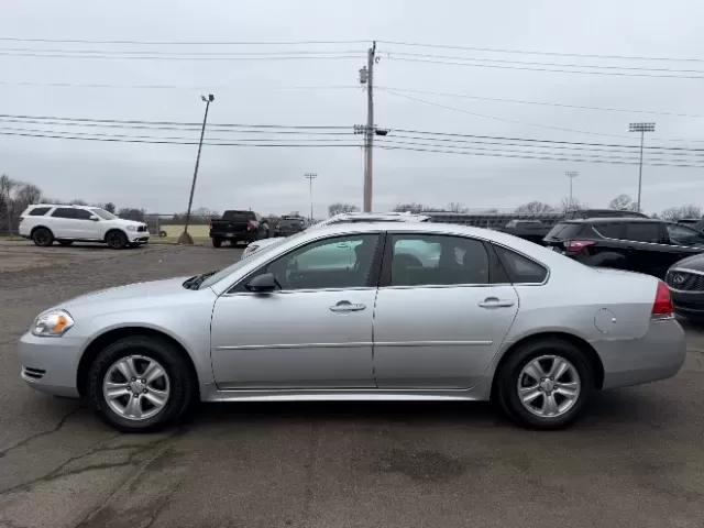 2013 Chevrolet Impala LS (2G1WA5E36D1) with an 3.6L V-6 gasoline direct injection engine, located at 1865 W 2nd St., Xenia, OH, 45385, (937) 372-7777, 39.681259, -83.961945 - **Discover Your Next Adventure with the 2013 Chevrolet Impala at Jamestown Auto Sales!**<br /> <br /> Are you searching for a reliable sedan that's perfect for long commutes, family outings, or weekend road trips? Look no further than this stunning 2013 Chevrolet Impala, now available at Jamestown A - Photo#2