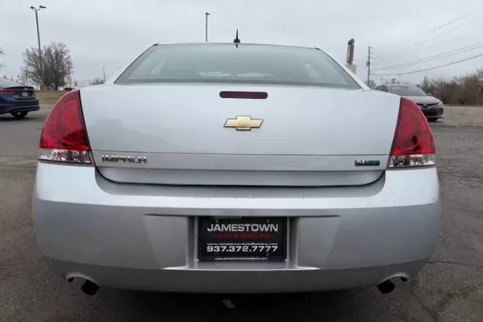 2013 Chevrolet Impala LS (2G1WA5E36D1) with an 3.6L V-6 gasoline direct injection engine, located at 1865 W 2nd St., Xenia, OH, 45385, (937) 372-7777, 39.681259, -83.961945 - **Discover Your Next Adventure with the 2013 Chevrolet Impala at Jamestown Auto Sales!**<br /> <br /> Are you searching for a reliable sedan that's perfect for long commutes, family outings, or weekend road trips? Look no further than this stunning 2013 Chevrolet Impala, now available at Jamestown A - Photo#5