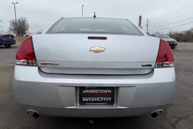 2013 Chevrolet Impala LS (2G1WA5E36D1) with an 3.6L V-6 gasoline direct injection engine, located at 1865 W 2nd St., Xenia, OH, 45385, (937) 372-7777, 39.681259, -83.961945 - **Discover Your Next Adventure with the 2013 Chevrolet Impala at Jamestown Auto Sales!**<br /> <br /> Are you searching for a reliable sedan that's perfect for long commutes, family outings, or weekend road trips? Look no further than this stunning 2013 Chevrolet Impala, now available at Jamestown A - Photo#5