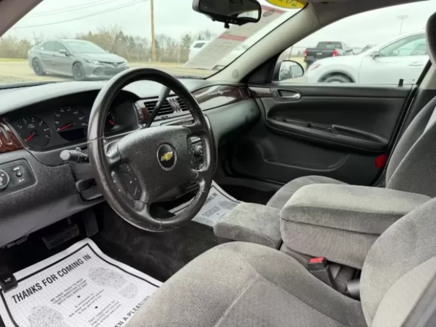 2013 Chevrolet Impala LS (2G1WA5E36D1) with an 3.6L V-6 gasoline direct injection engine, located at 1865 W 2nd St., Xenia, OH, 45385, (937) 372-7777, 39.681259, -83.961945 - **Discover Your Next Adventure with the 2013 Chevrolet Impala at Jamestown Auto Sales!**<br /> <br /> Are you searching for a reliable sedan that's perfect for long commutes, family outings, or weekend road trips? Look no further than this stunning 2013 Chevrolet Impala, now available at Jamestown A - Photo#6