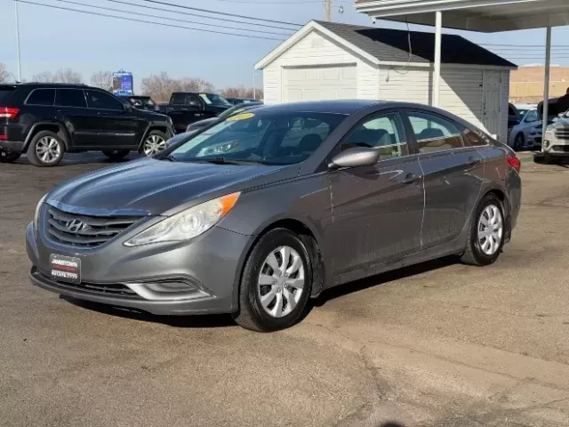 2012 Hyundai Sonata GLS Auto (5NPEB4AC3CH) with an 2.4L L4 DOHC 16V engine, 6-Speed Automatic transmission, located at 1865 W 2nd St., Xenia, OH, 45385, (937) 372-7777, 39.681259, -83.961945 - **Experience Unparalleled Comfort and Reliability with the 2012 Hyundai Sonata GLS in Xenia, OH!**<br /> <br /> Looking for a reliable sedan that fits effortlessly into your busy lifestyle? Look no further than the 2012 Hyundai Sonata GLS, now available at Jamestown Auto Sales, located at 1865 W 2nd - Photo#22