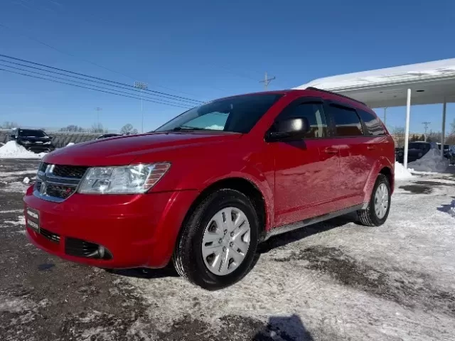 2016 Redline 2 Coat Pearl Dodge Journey SE (3C4PDCAB8GT) with an Tigershark MultiAir 2.4L I-4 DOHC engine, located at 1865 W 2nd St., Xenia, OH, 45385, (937) 372-7777, 39.681259, -83.961945 - Photo#10