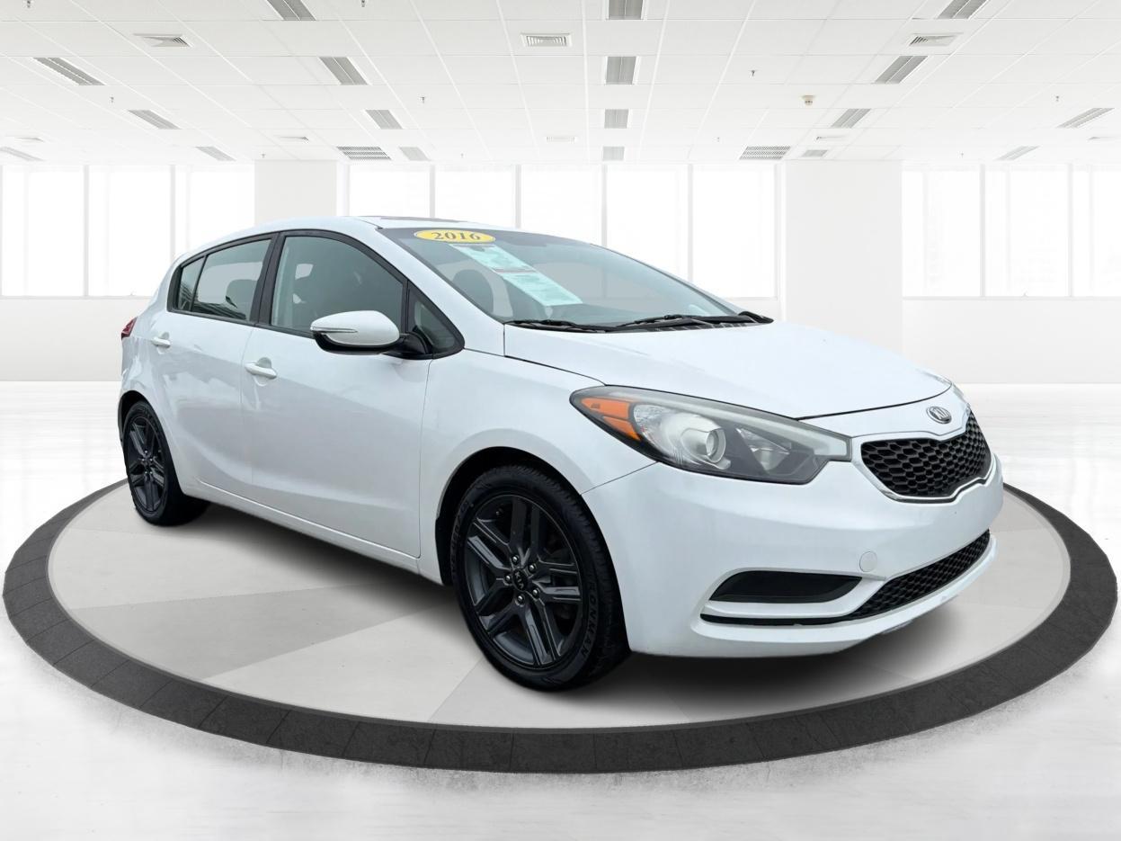 2016 Snow White Pearl Kia Forte LX (KNAFK5A80G5) with an 2L I-4 gasoline direct injection engine, located at 1865 W 2nd St., Xenia, OH, 45385, (937) 372-7777, 39.681259, -83.961945 - Photo#0