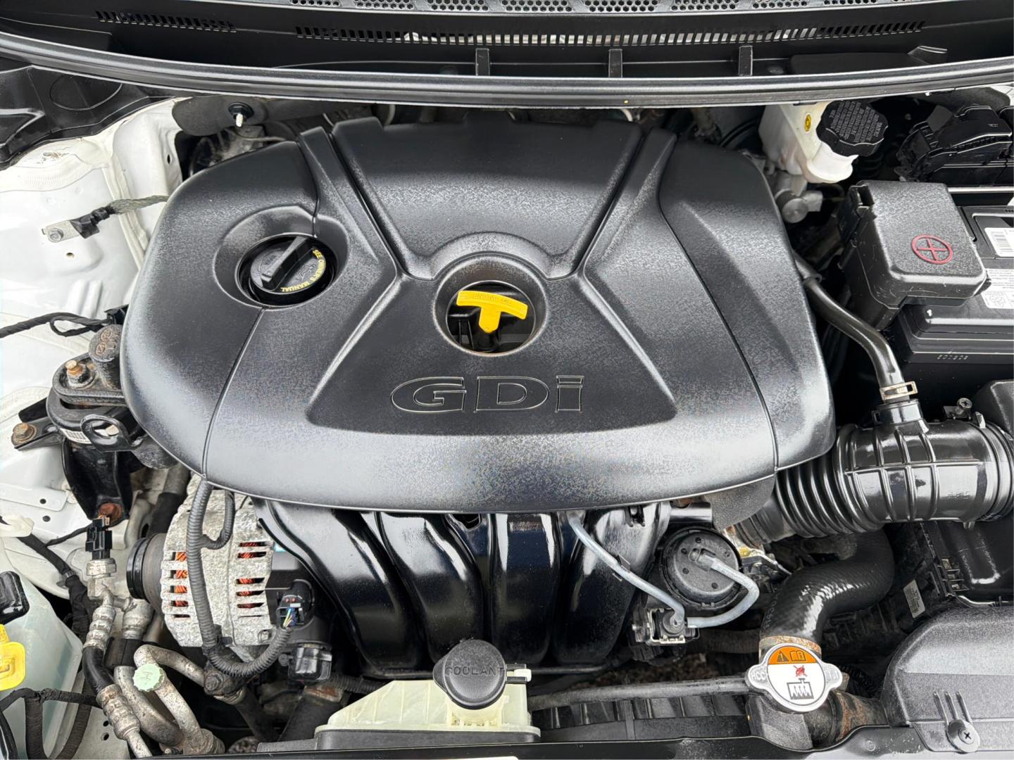 2016 Snow White Pearl Kia Forte LX (KNAFK5A80G5) with an 2L I-4 gasoline direct injection engine, located at 1865 W 2nd St., Xenia, OH, 45385, (937) 372-7777, 39.681259, -83.961945 - Photo#10