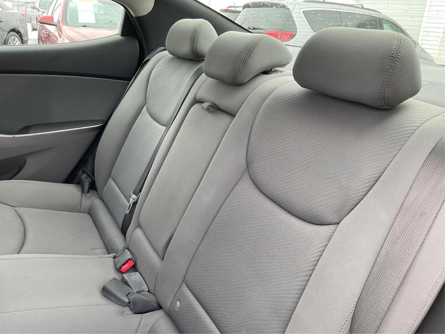 2012 Harbor Gray Metallic /Grey Hyundai Elantra GLS A/T (KMHDH4AE3CU) with an 1.8L L4 DOHC 16V engine, 6-Speed Automatic transmission, located at 1865 W 2nd St., Xenia, OH, 45385, (937) 372-7777, 39.681259, -83.961945 - Photo#9